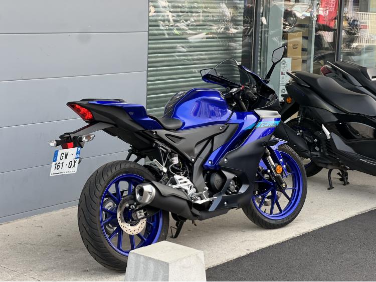 YAMAHA YZF 125 R ABS