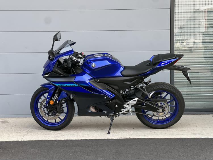 YAMAHA YZF 125 R ABS