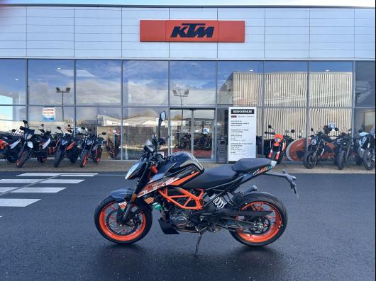 photo-annonce-ktm-125-duke-abs_68fb4e8c56ebb720238255.jpg