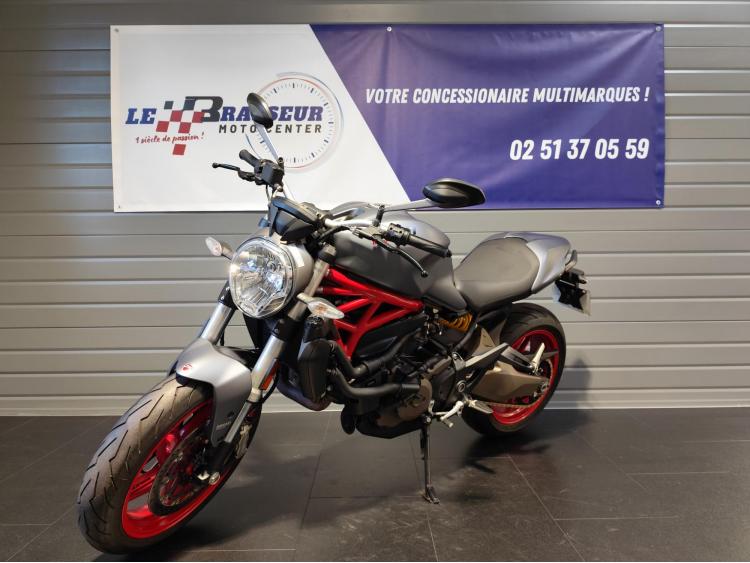 DUCATI MONSTER 821