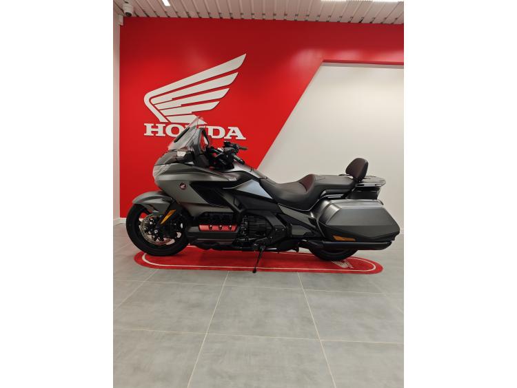 HONDA GL 1800 GOLDWING DCT
