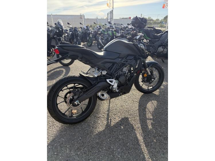HONDA CB 125  R