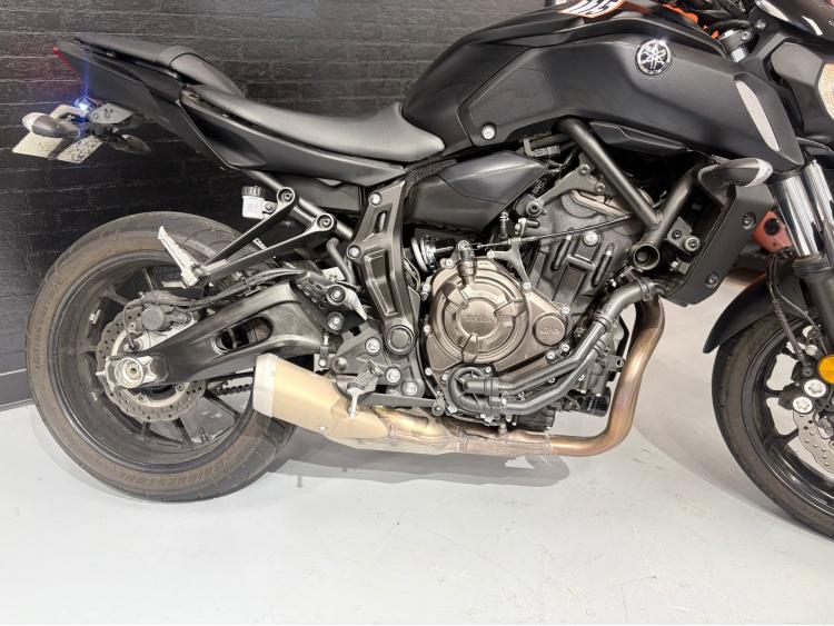 YAMAHA MT-07