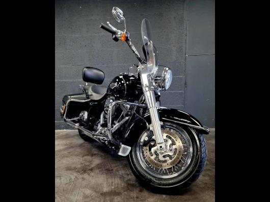 HARLEY-DAVIDSON TOURING ROAD KING 1690 CLASSIC
