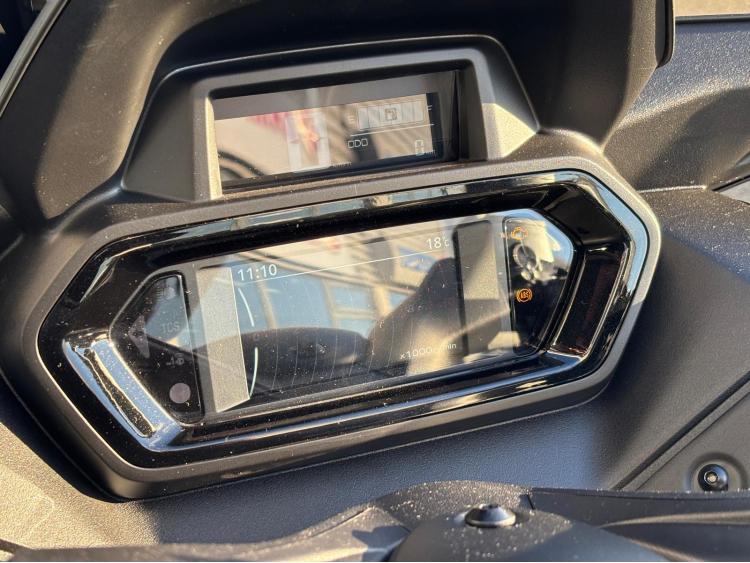 YAMAHA XMAX 300 Tech Max