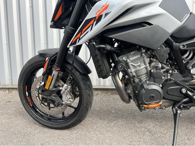 KTM 790 DUKE BRIDABLE (A partir de 134€ / mois)