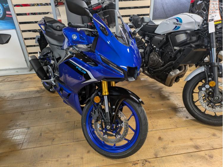 YAMAHA YZF-R3 New !!