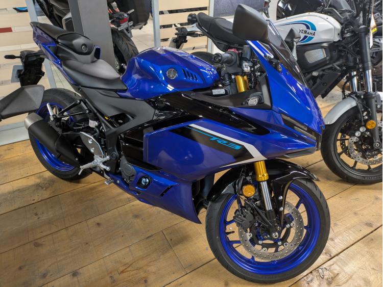YAMAHA YZF-R3 New !!