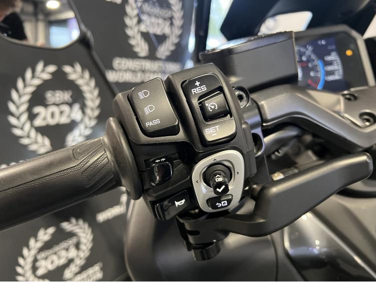 YAMAHA XP T-MAX 560 TECH MAX (A PARTIR DE 174€/MOIS)