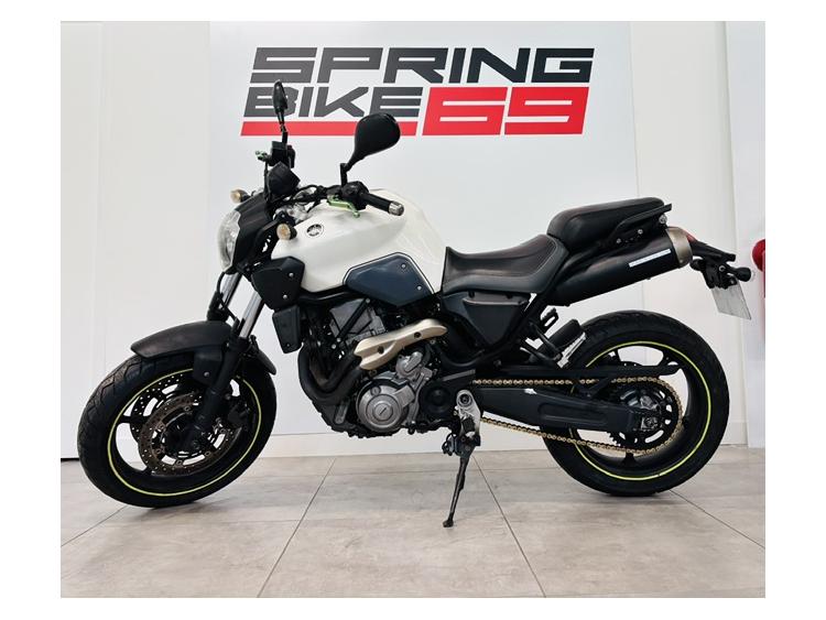 YAMAHA MT-660