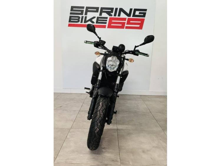 YAMAHA MT-660