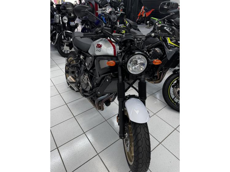 YAMAHA XSR 700 LEGACY