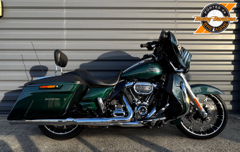 HARLEY-DAVIDSON TOURING STREET GLIDE 1868 SPECIAL