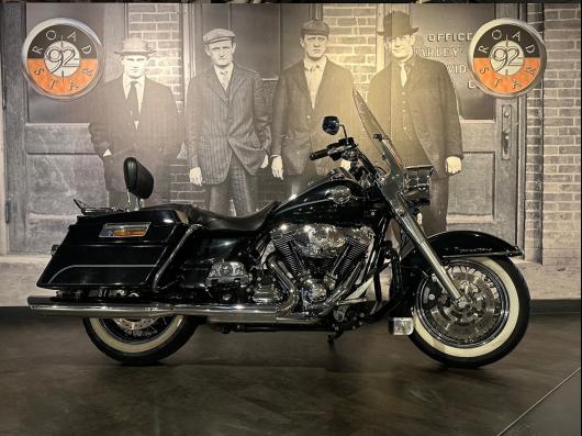 HARLEY-DAVIDSON TOURING ROAD KING 1584