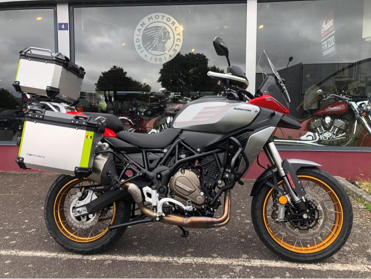QJ MOTOR SRT 700 X TOURING