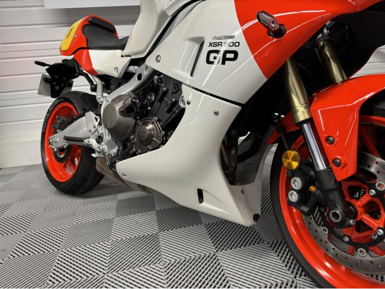 YAMAHA XSR 900 GP - Full - XSR900 GP - 900GP - 1ère Main - Garantie 2030