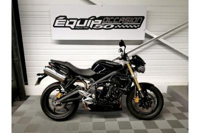 TRIUMPH STREET TRIPLE 675