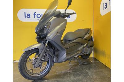 YAMAHA X-MAX 125