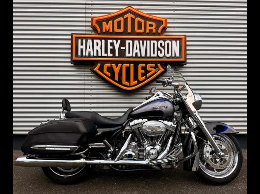 HARLEY-DAVIDSON TOURING ROAD KING 1800 CVO