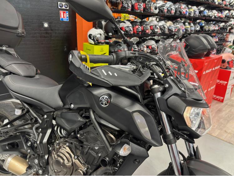 YAMAHA MT-07 A2