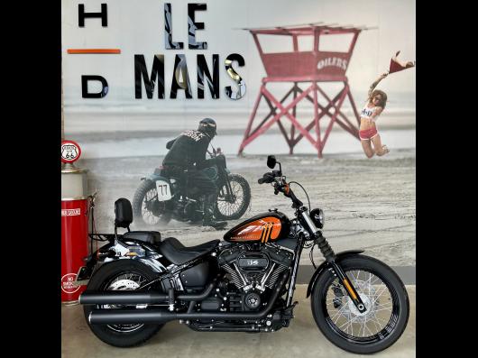HARLEY-DAVIDSON SOFTAIL STREET BOB 1868