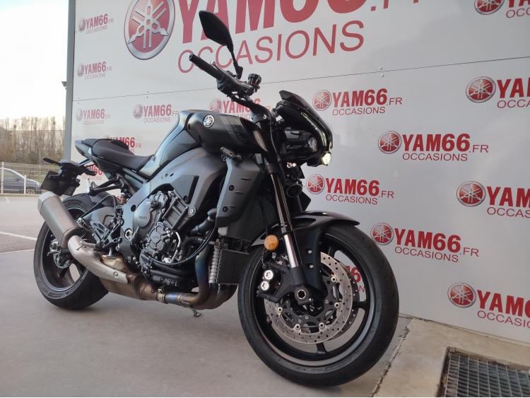 YAMAHA MT-10