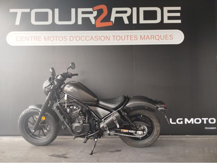 HONDA CMX 500 REBEL - 1er main.