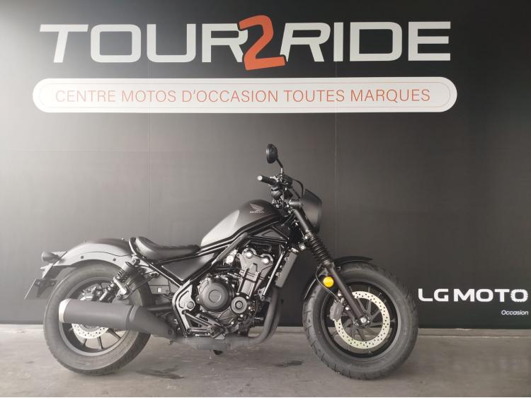 HONDA CMX 500 REBEL - 1er main.