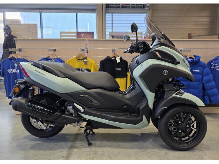 YAMAHA TRICITY 300