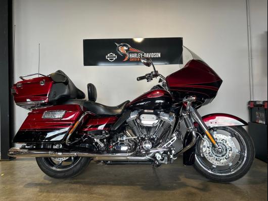 HARLEY-DAVIDSON TOURING ROAD GLIDE 1800 CVO