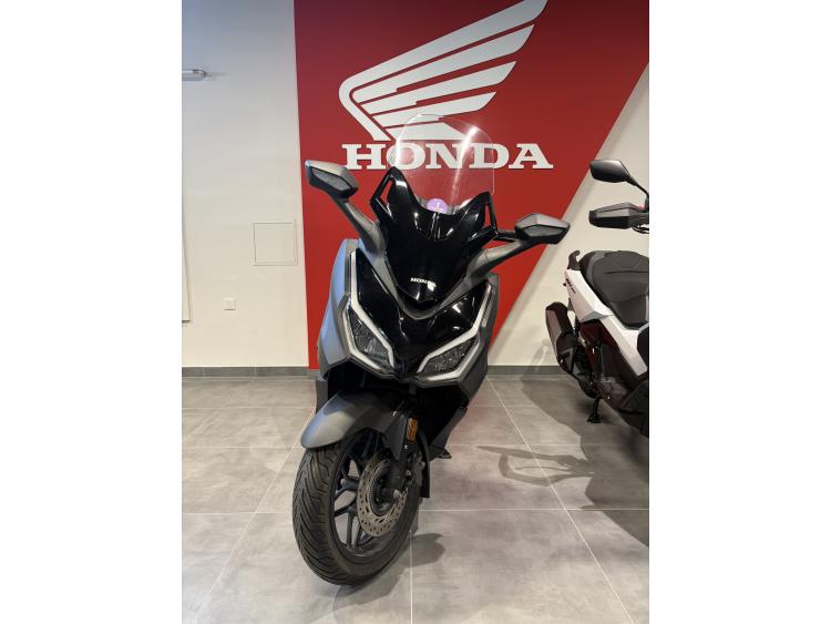 HONDA NSS FORZA 125 / 17740 KM / ENTRETIEN COMPLET HONDA 