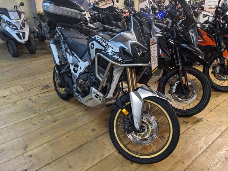 HONDA AFRICA TWIN CRF1000D DCT