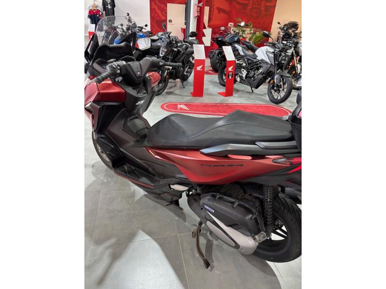 HONDA FORZA 125 Top box