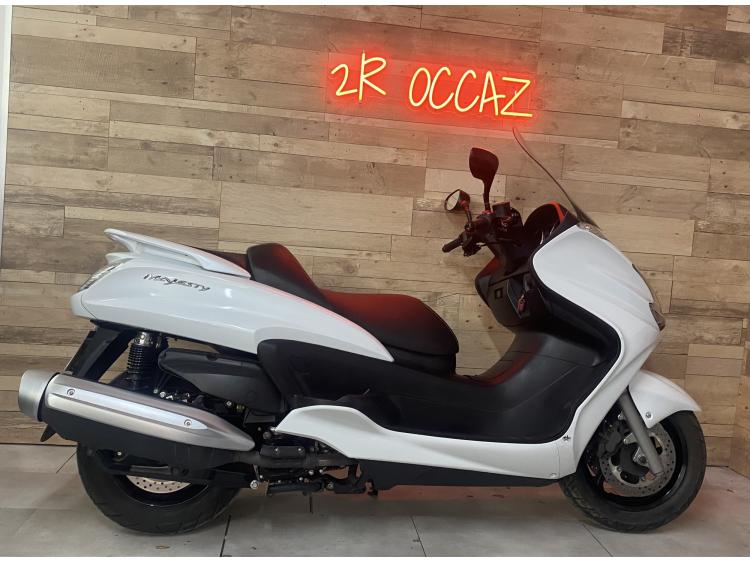YAMAHA MAJESTY 400 AVEC SEULEMENT 1180 kms 