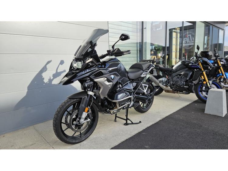 BMW R 1250 GS TRIPLE BLACK