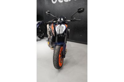 KTM 890 DUKE R