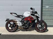 MV AGUSTA BRUTALE 800