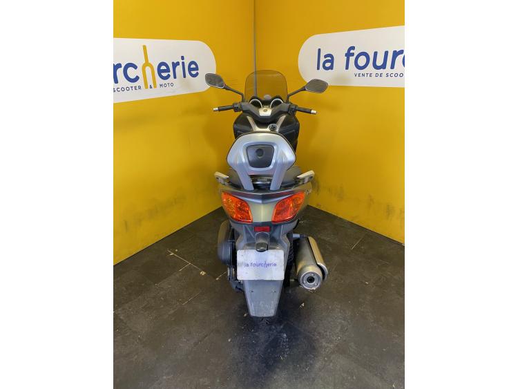 YAMAHA X-MAX 125