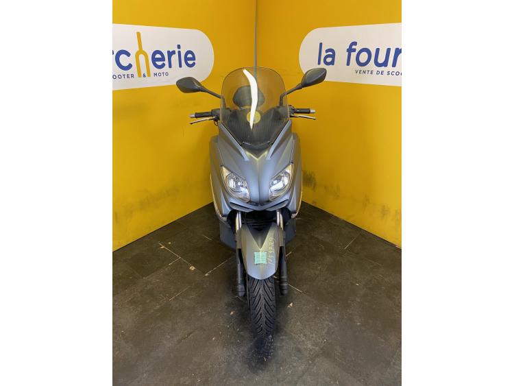 YAMAHA X-MAX 125