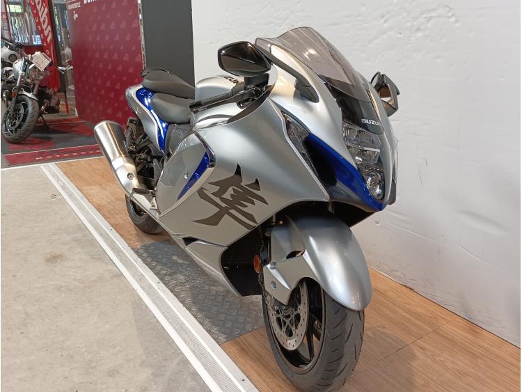 SUZUKI GSX 1300R HAYABUSA