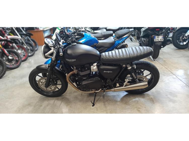 TRIUMPH STREET TWIN  900