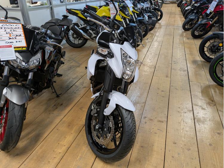 KAWASAKI ER-6 (47.5CV)