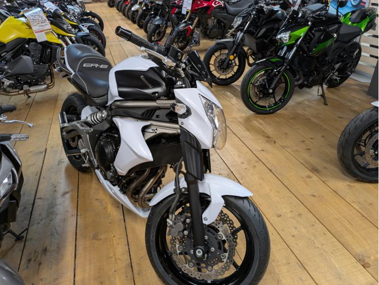 KAWASAKI ER-6 (47.5CV)