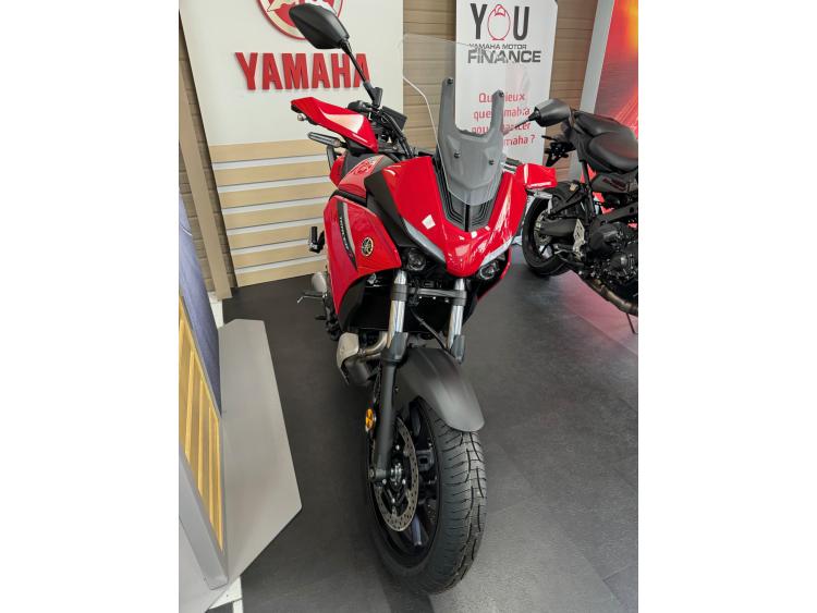 YAMAHA TRACER 7