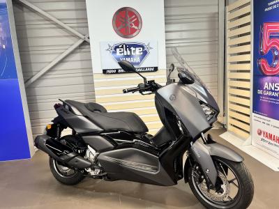 YAMAHA XMAX 300 Tech Max