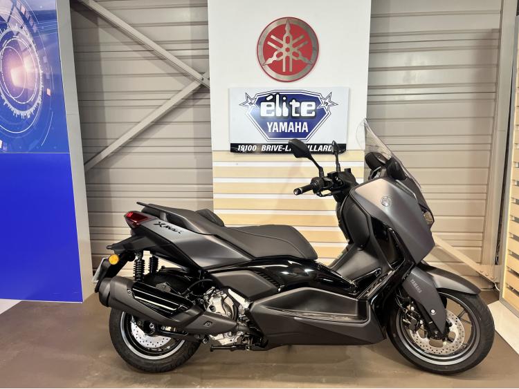 YAMAHA XMAX 300 Tech Max