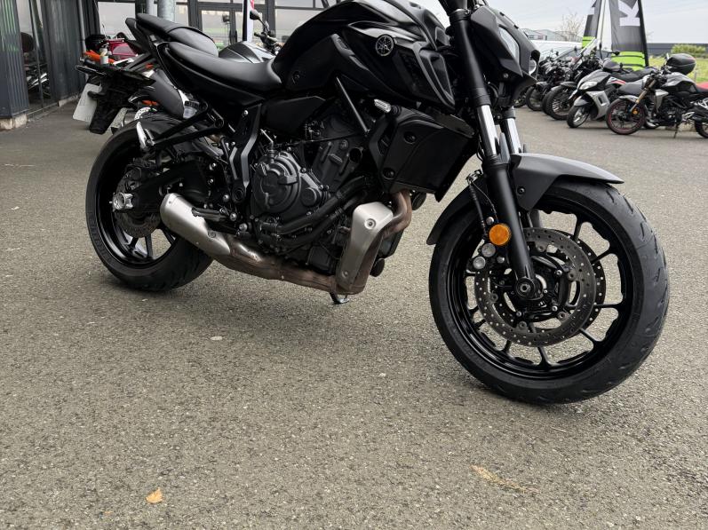 YAMAHA MT-07