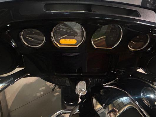 HARLEY-DAVIDSON TOURING STREET GLIDE 1868 S