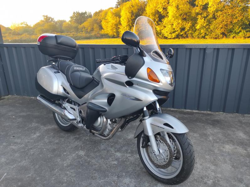 HONDA NT DEAUVILLE 650