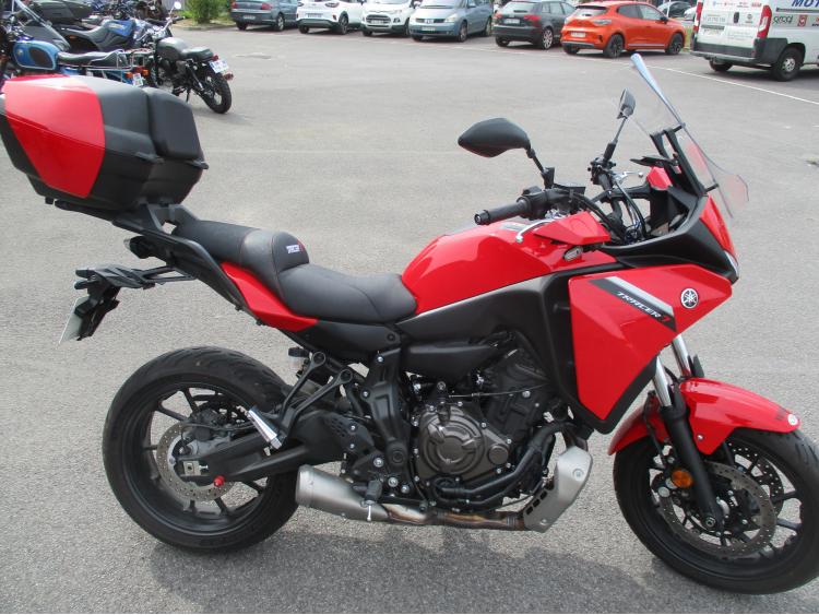 YAMAHA TRACER 7